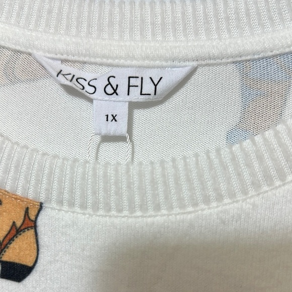 Women's White Boot Print Top - Picture 5 of 9